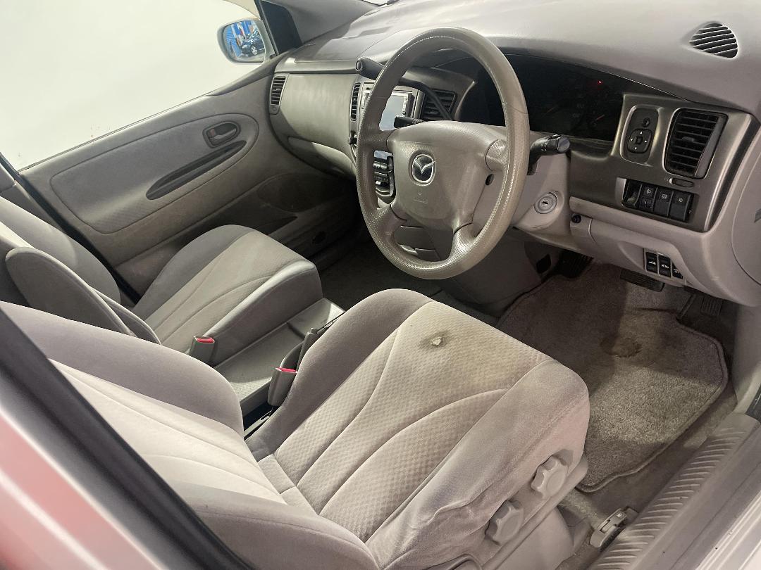 Photo '14' of Mazda MPV