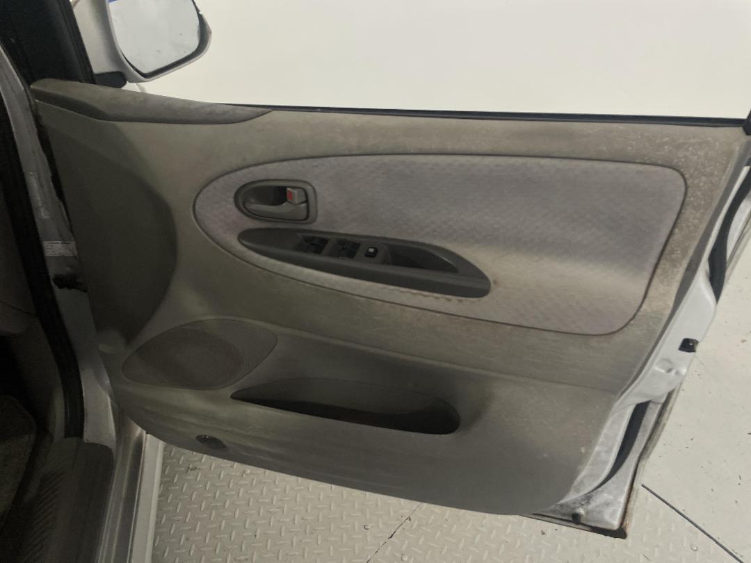 Photo '13' of Mazda MPV