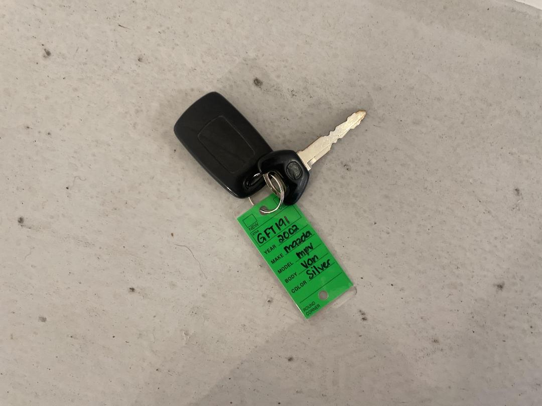 Photo '19' of Mazda MPV