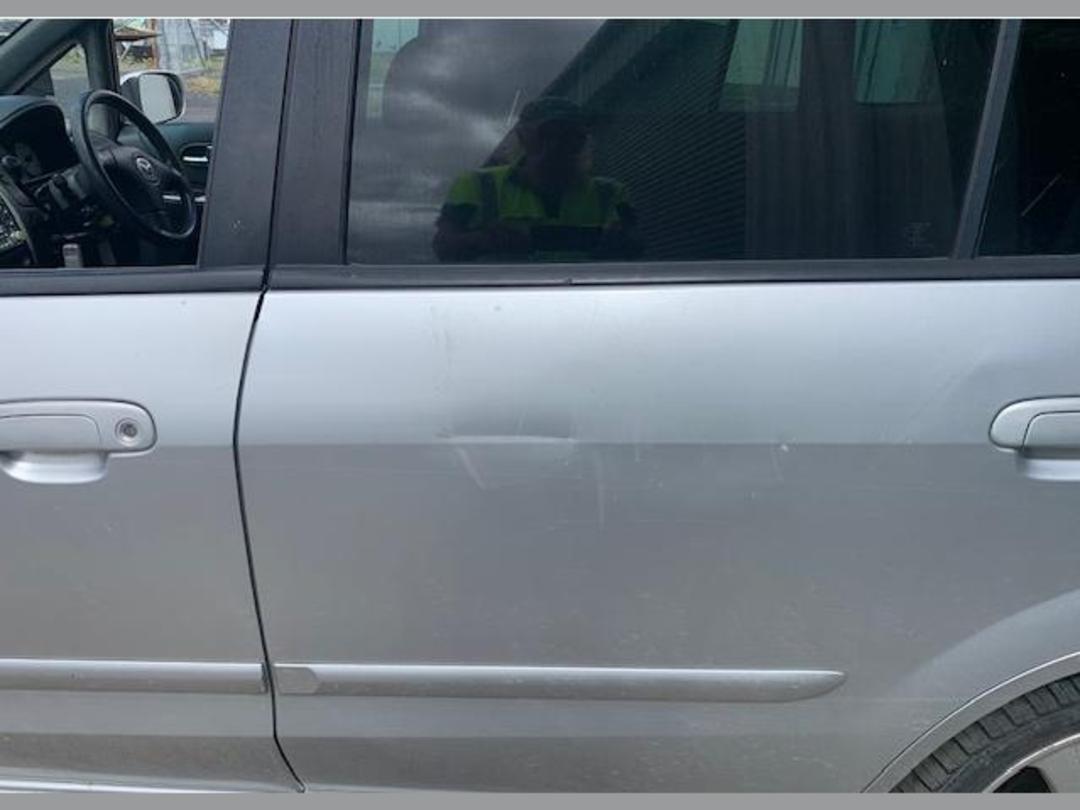 Photo '11' of Mazda Premacy Photo '11' of Mazda Premacy