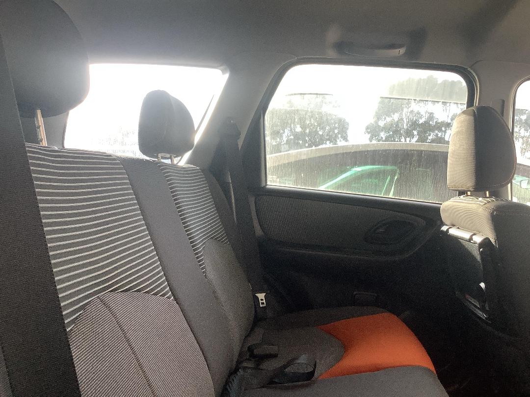 Photo '10' of Mazda Tribute