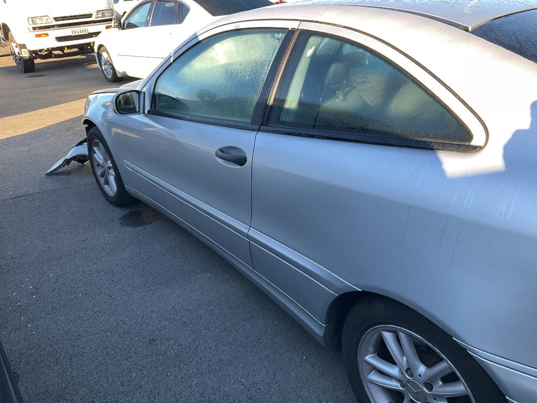 Photo '4' of Mercedes-Benz C-Class Coupe