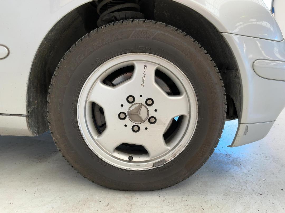 Photo '7' of Mercedes-Benz C180