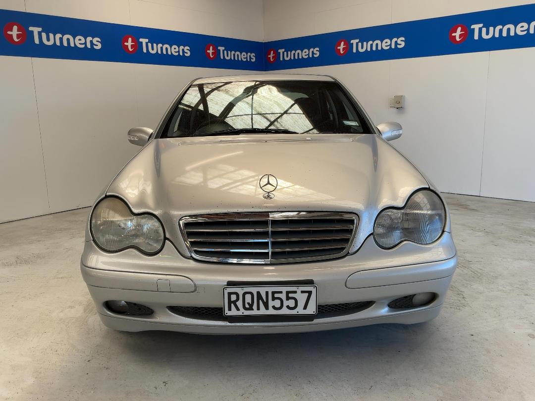 Photo '2' of Mercedes-Benz C180