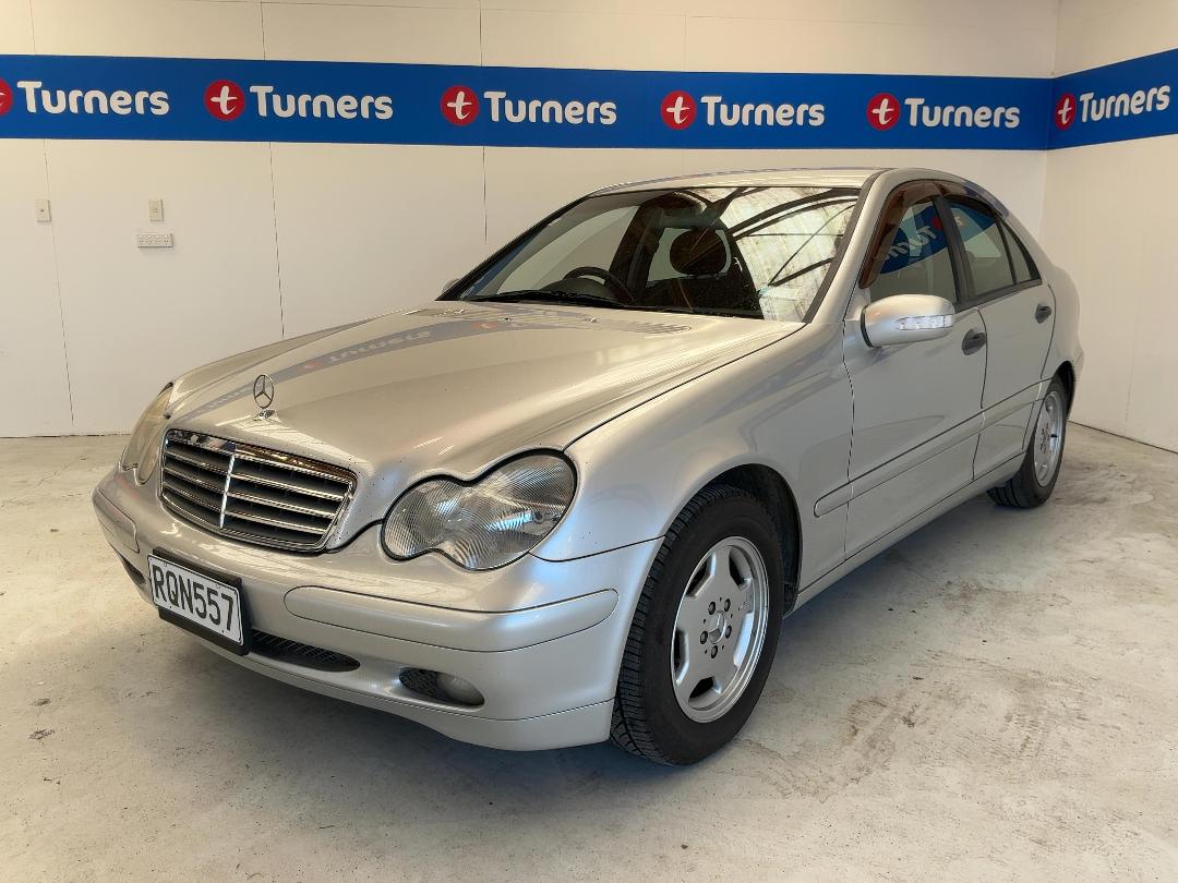 Photo '3' of Mercedes-Benz C180