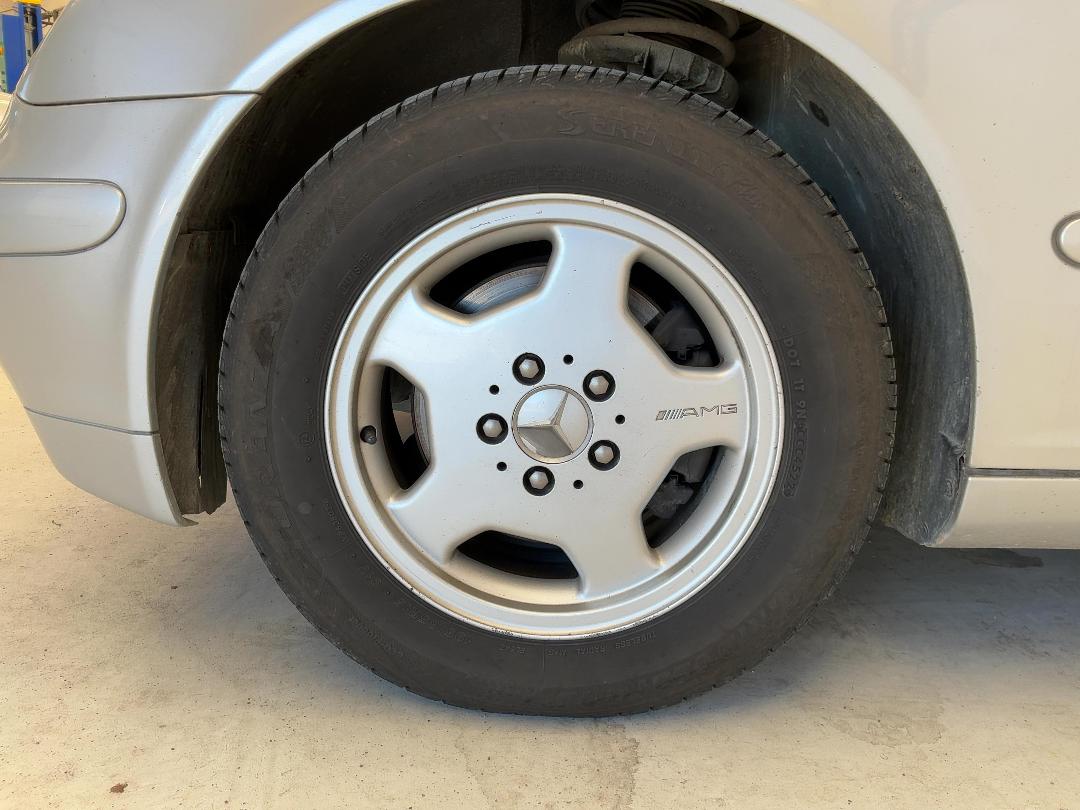 Photo '8' of Mercedes-Benz C180