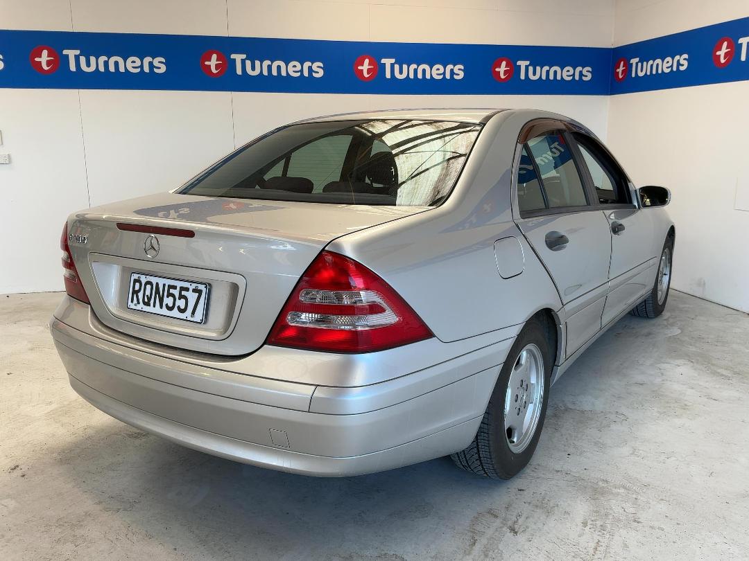 Photo '6' of Mercedes-Benz C180