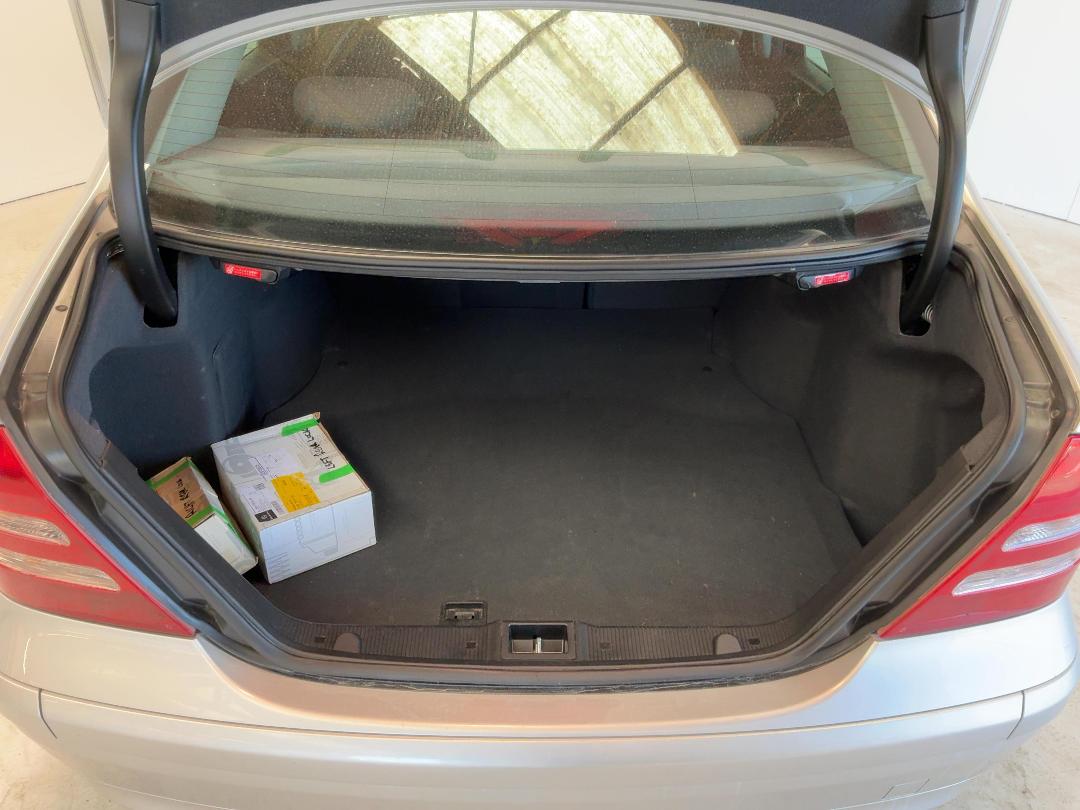 Photo '12' of Mercedes-Benz C180