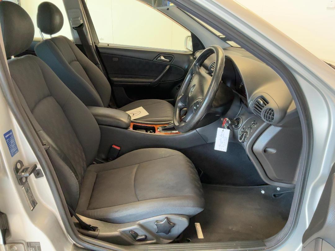 Photo '14' of Mercedes-Benz C180