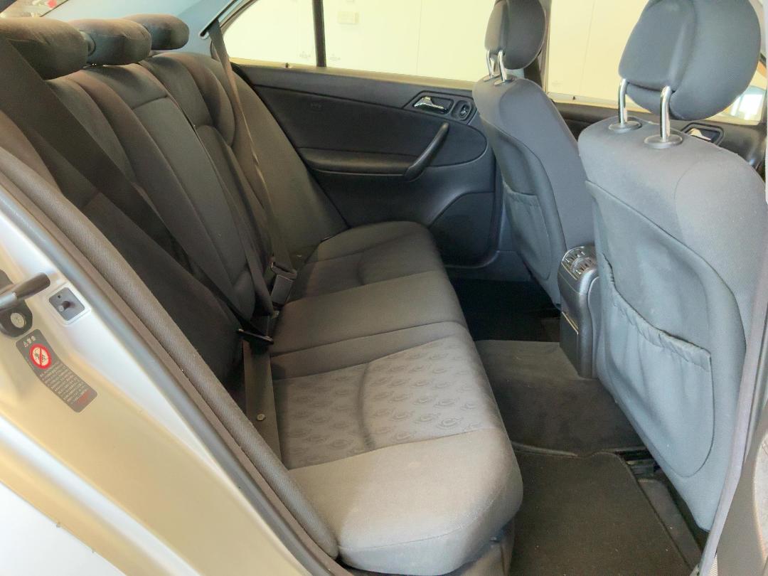 Photo '18' of Mercedes-Benz C180