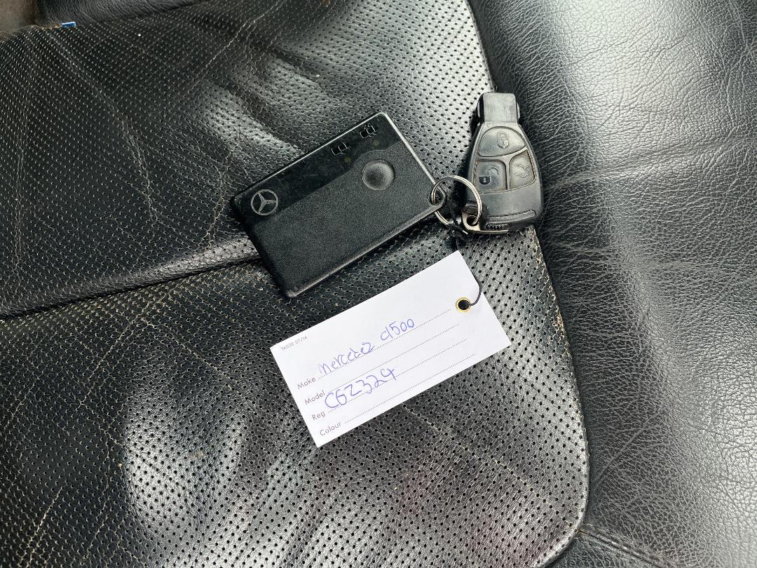 Photo '10' of Mercedes-Benz CL-Class CL 500 Photo '10' of Mercedes-Benz CL-Class CL 500