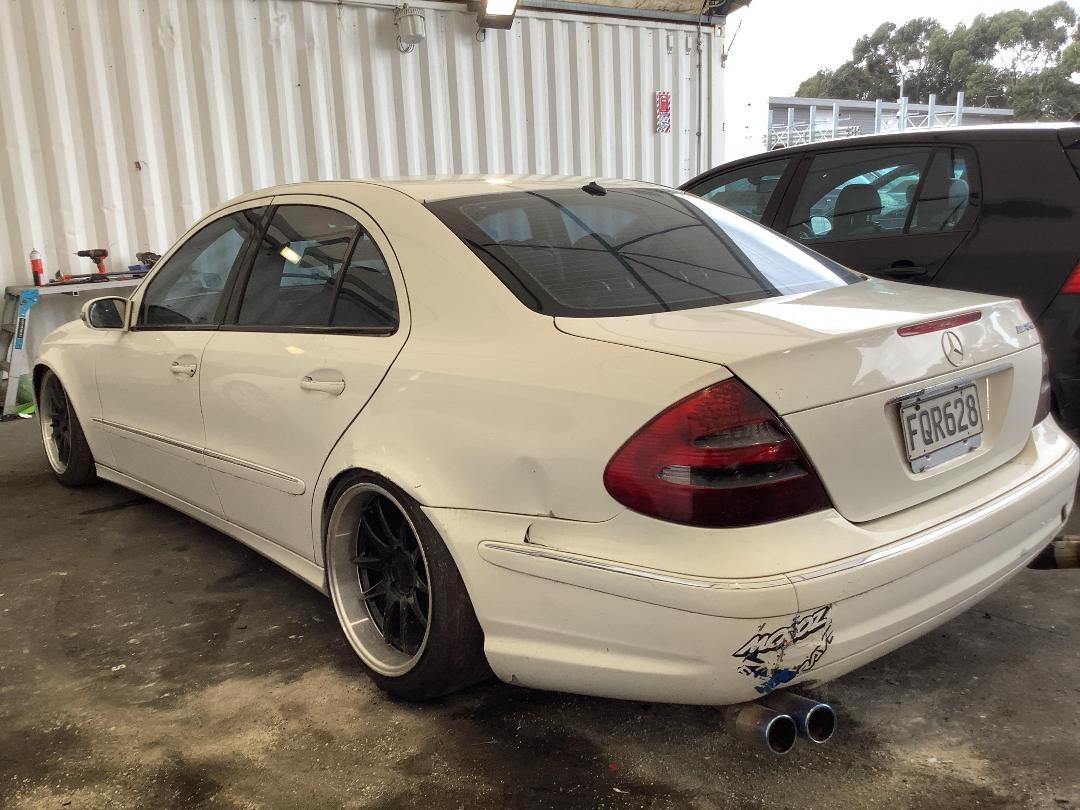 Photo '5' of Mercedes-Benz E500