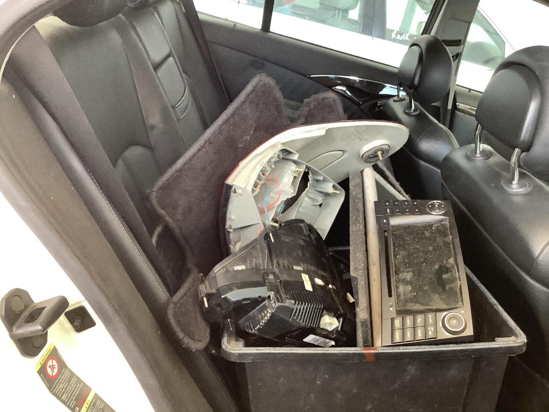 Photo '7' of Mercedes-Benz E500