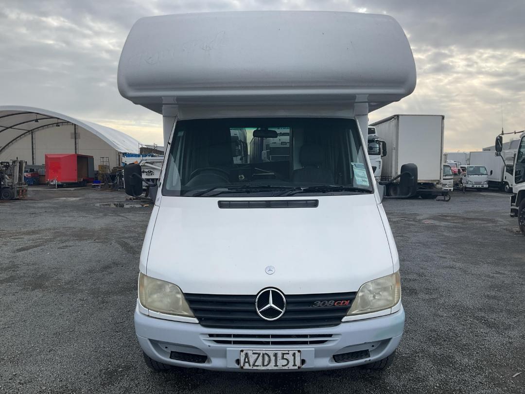 Photo '8' of Mercedes-Benz Sprinter 308CDI 3550 Chassis Motorhome