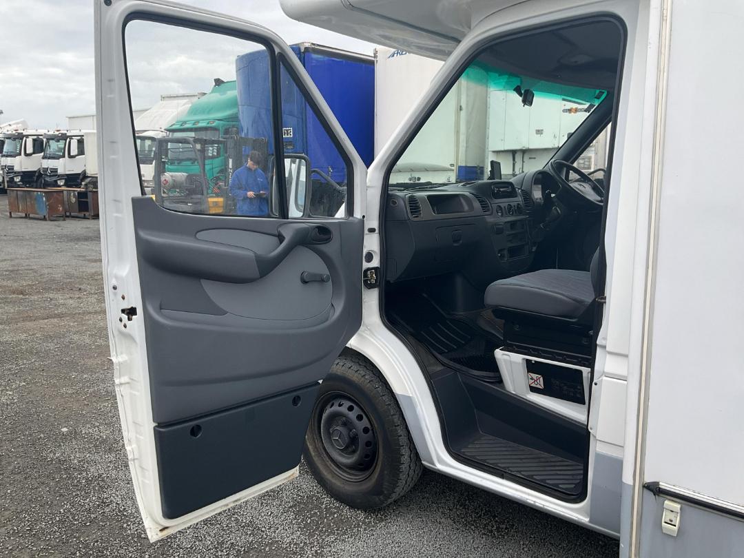 Photo '16' of Mercedes-Benz Sprinter 308CDI 3550 Chassis Motorhome