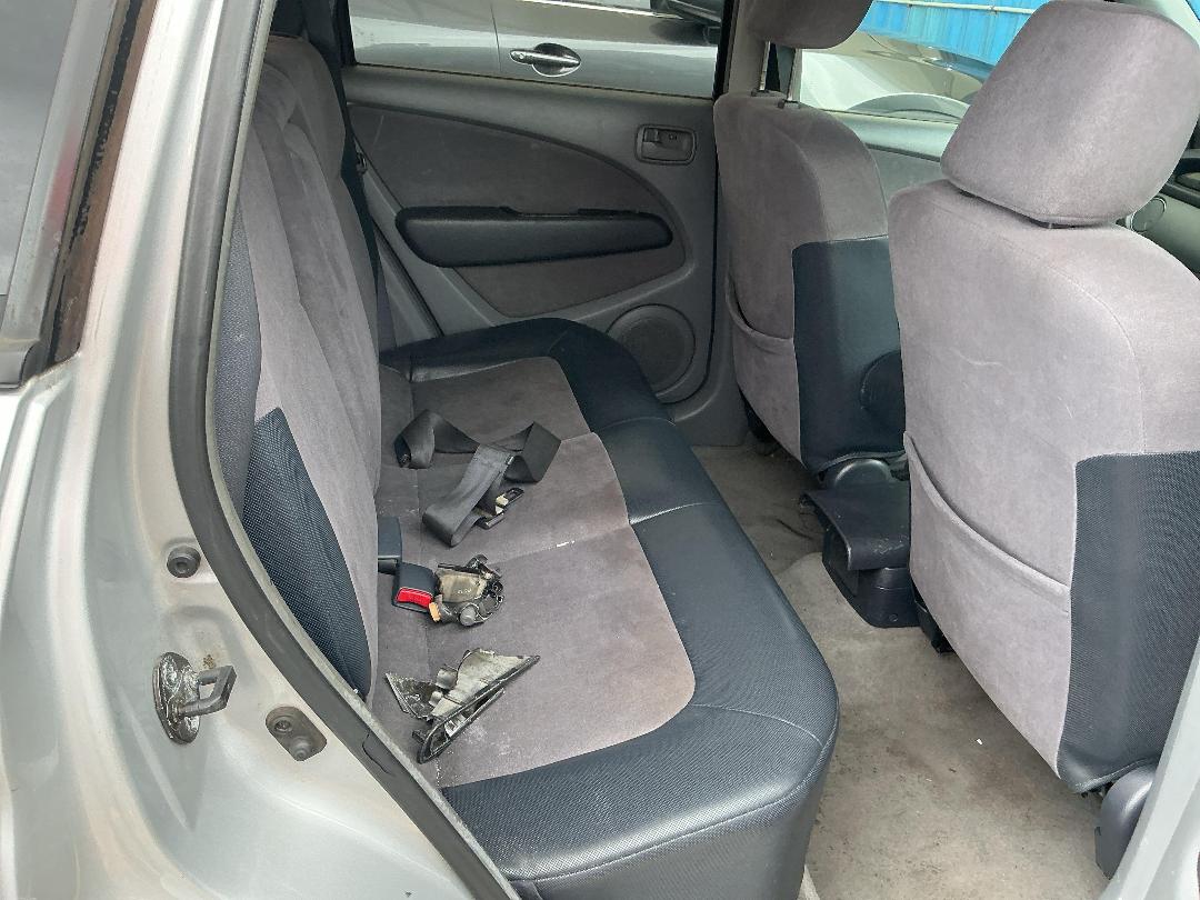 Photo '6' of Mitsubishi Airtrek Photo '6' of Mitsubishi Airtrek