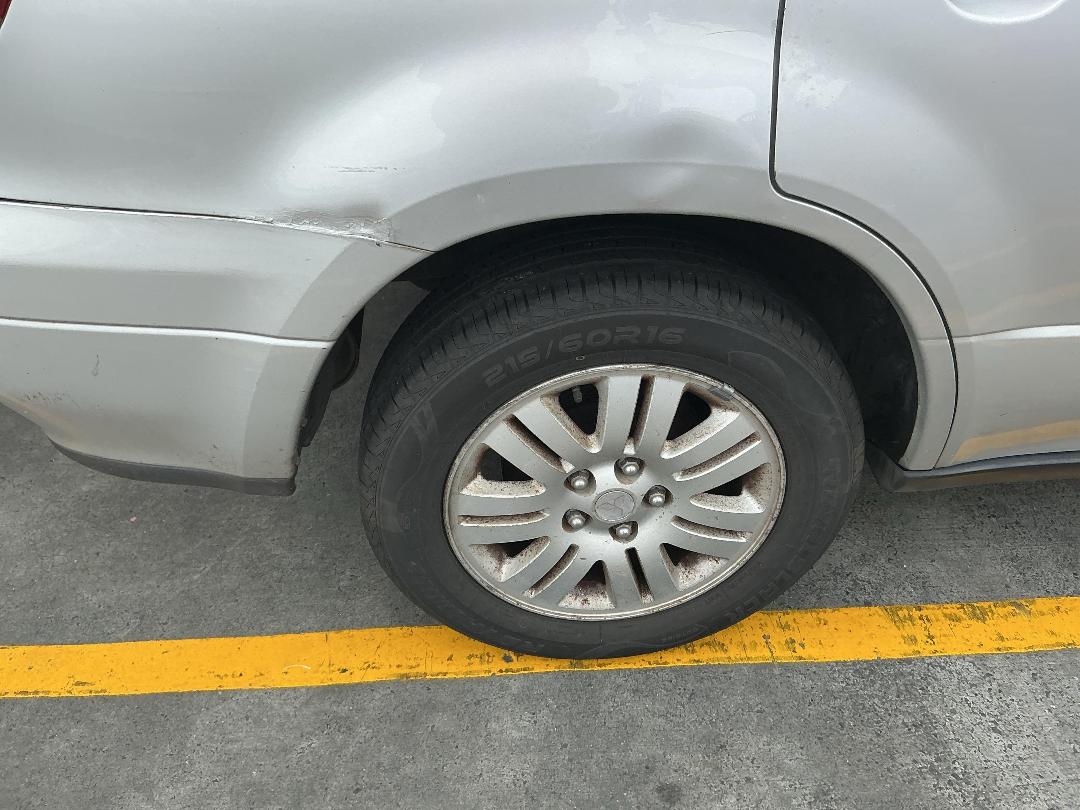 Photo '14' of Mitsubishi Airtrek Photo '14' of Mitsubishi Airtrek