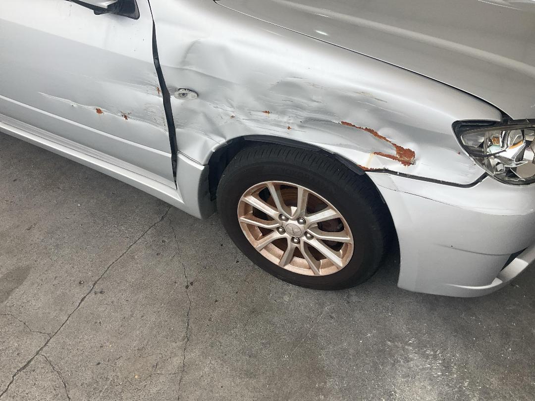 Photo '2' of Mitsubishi Airtrek