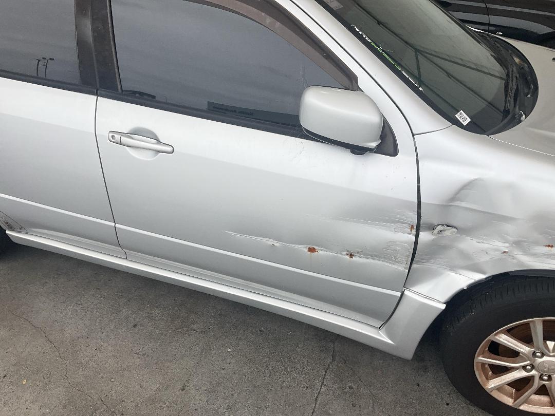 Photo '3' of Mitsubishi Airtrek