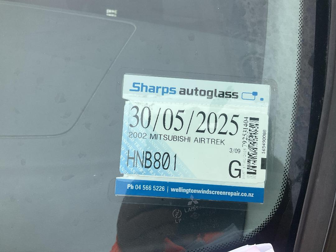 Photo '11' of Mitsubishi Airtrek