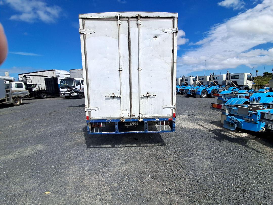 Photo '5' of Mitsubishi Canter FE155F4 Box Body