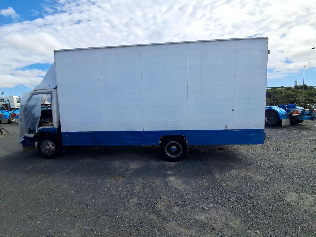 Photo '7' of Mitsubishi Canter FE155F4 Box Body
