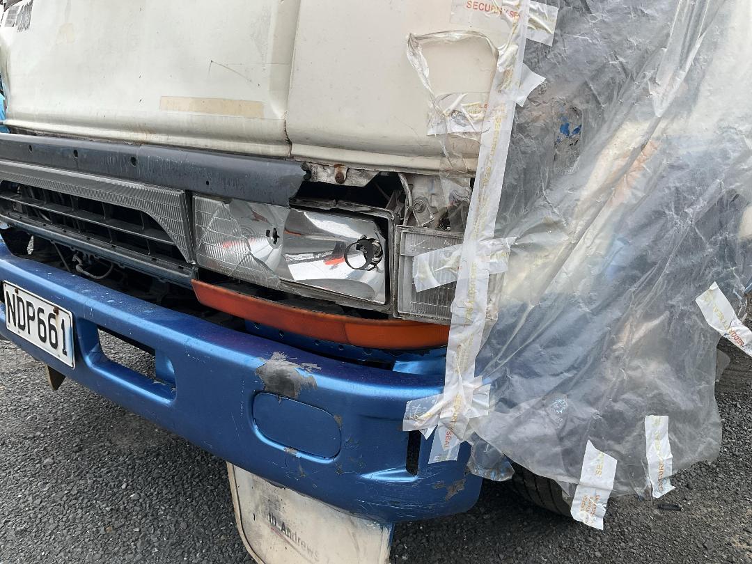 Photo '24' of Mitsubishi Canter FE155F4 Box Body