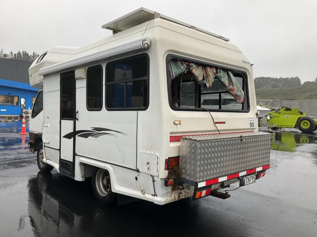 Photo '5' of Mitsubishi Canter FE112C6 Motorhome Photo '5' of Mitsubishi Canter FE112C6 Motorhome