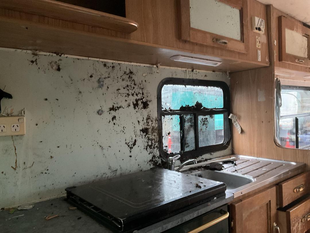 Photo '13' of Mitsubishi Canter FE112C6 Motorhome Photo '13' of Mitsubishi Canter FE112C6 Motorhome
