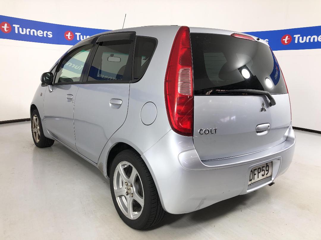 Photo '5' of Mitsubishi Colt Photo '5' of Mitsubishi Colt