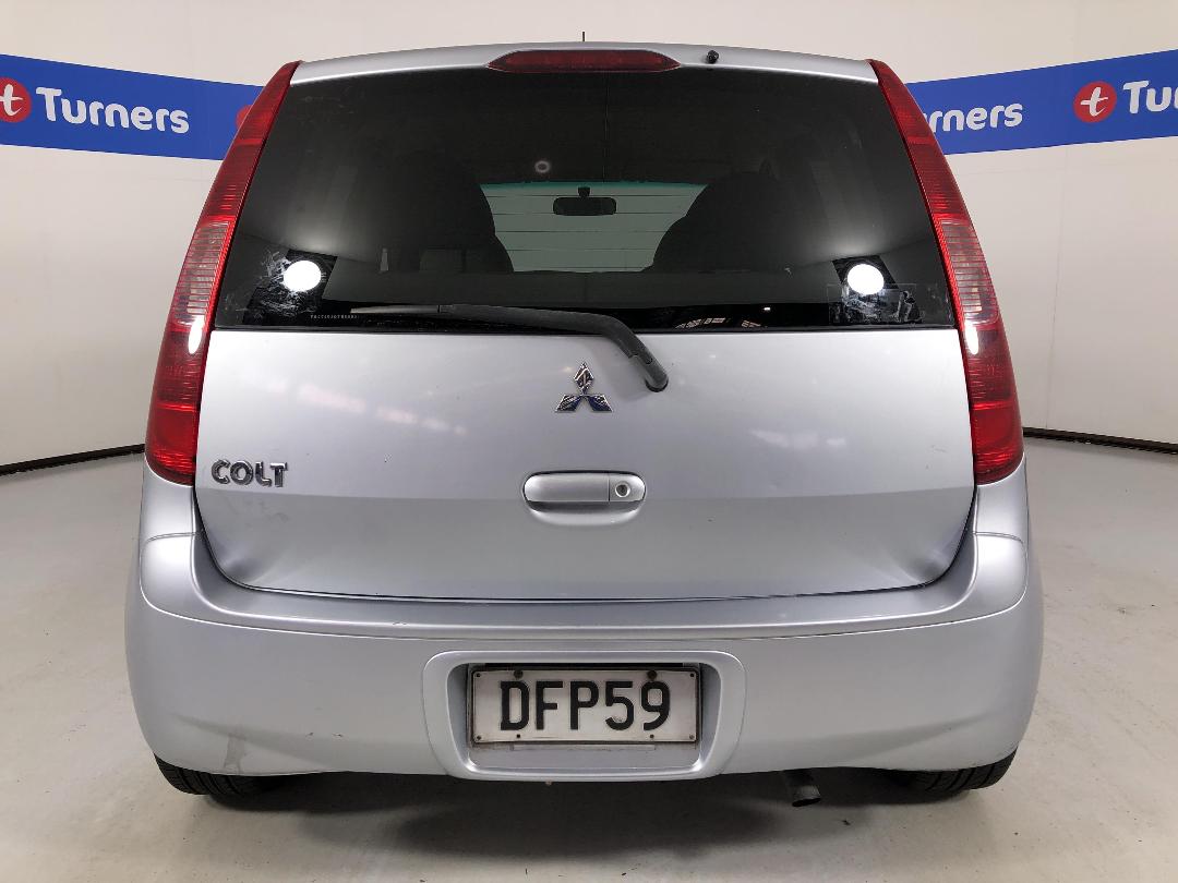 Photo '6' of Mitsubishi Colt Photo '6' of Mitsubishi Colt