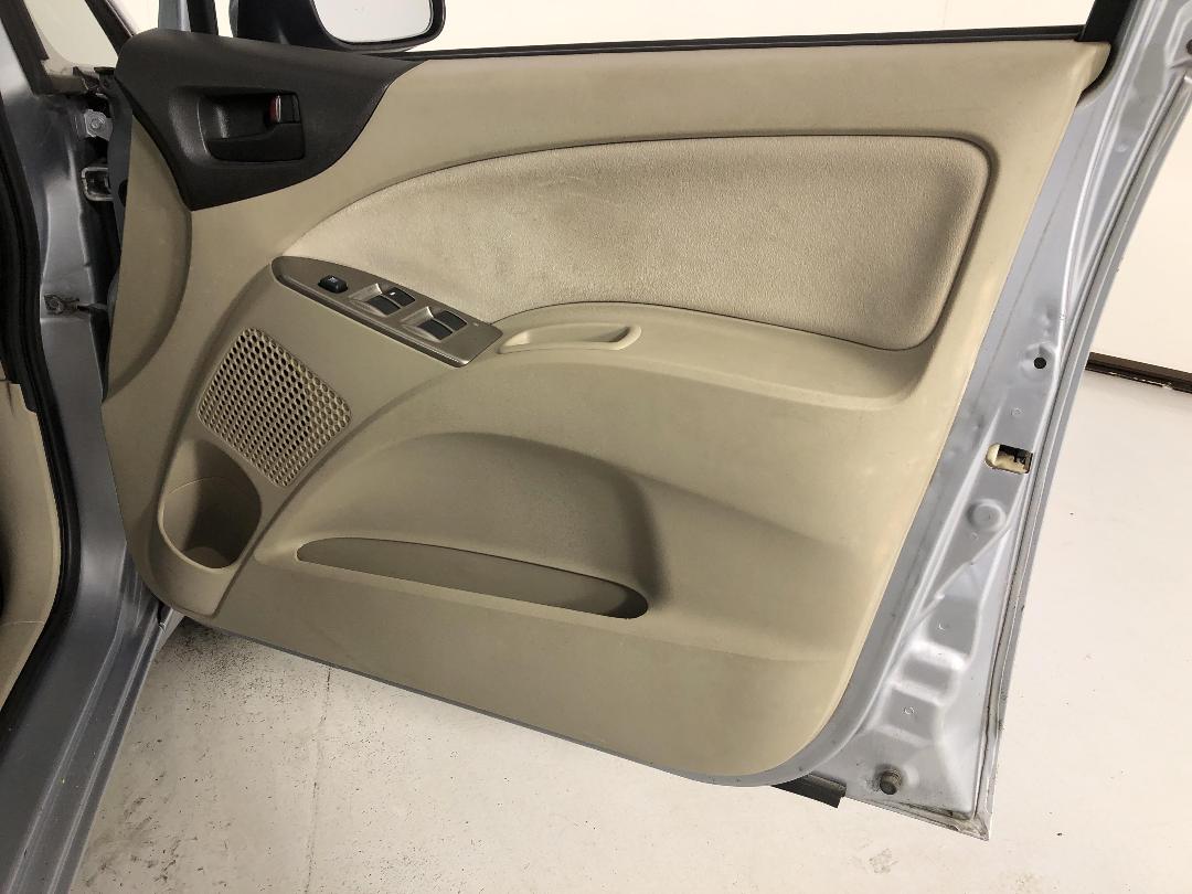 Photo '15' of Mitsubishi Colt Photo '15' of Mitsubishi Colt