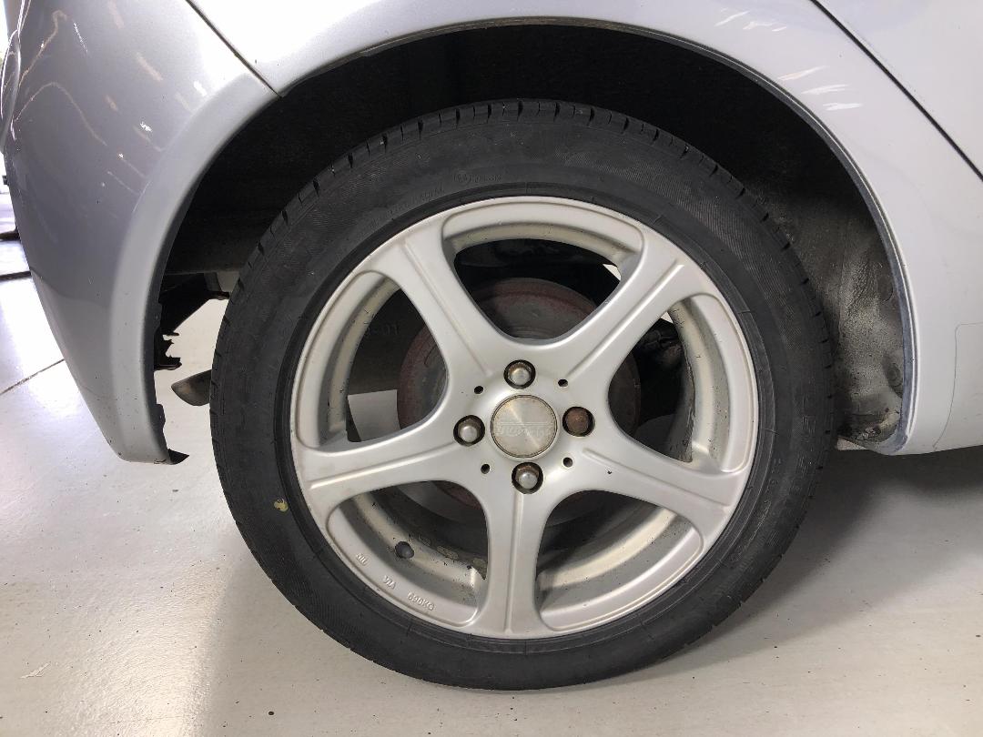 Photo '12' of Mitsubishi Colt Photo '12' of Mitsubishi Colt