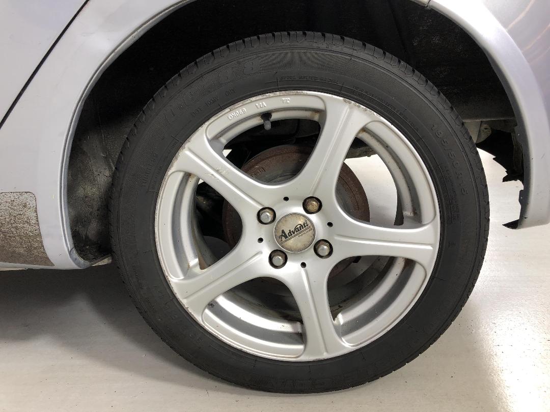 Photo '11' of Mitsubishi Colt Photo '11' of Mitsubishi Colt