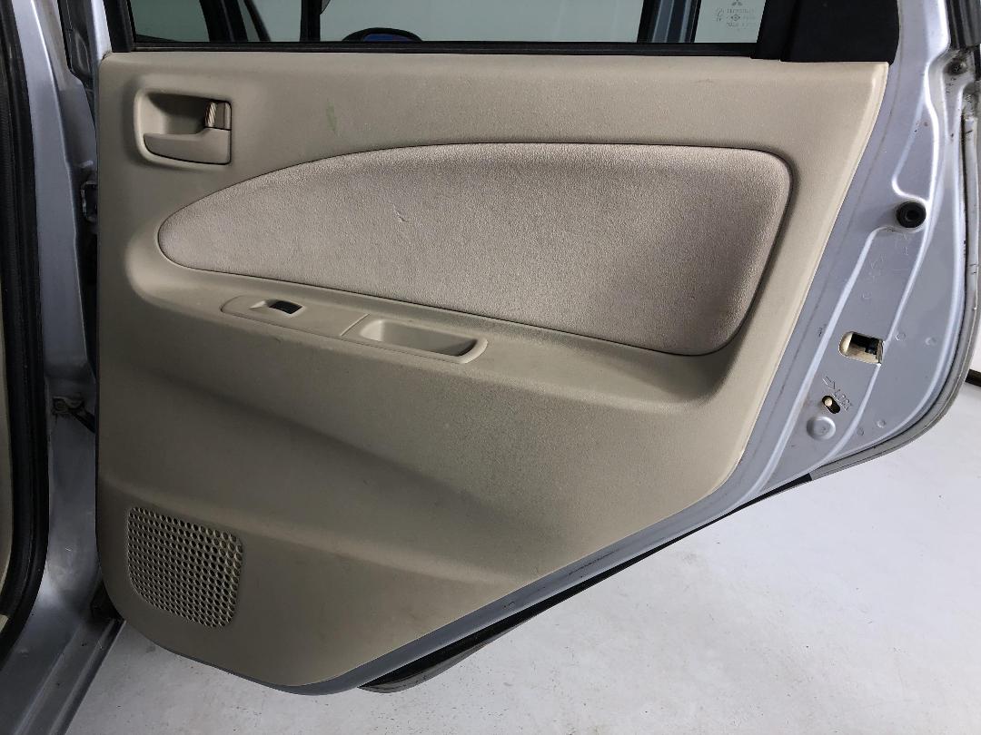 Photo '19' of Mitsubishi Colt Photo '19' of Mitsubishi Colt