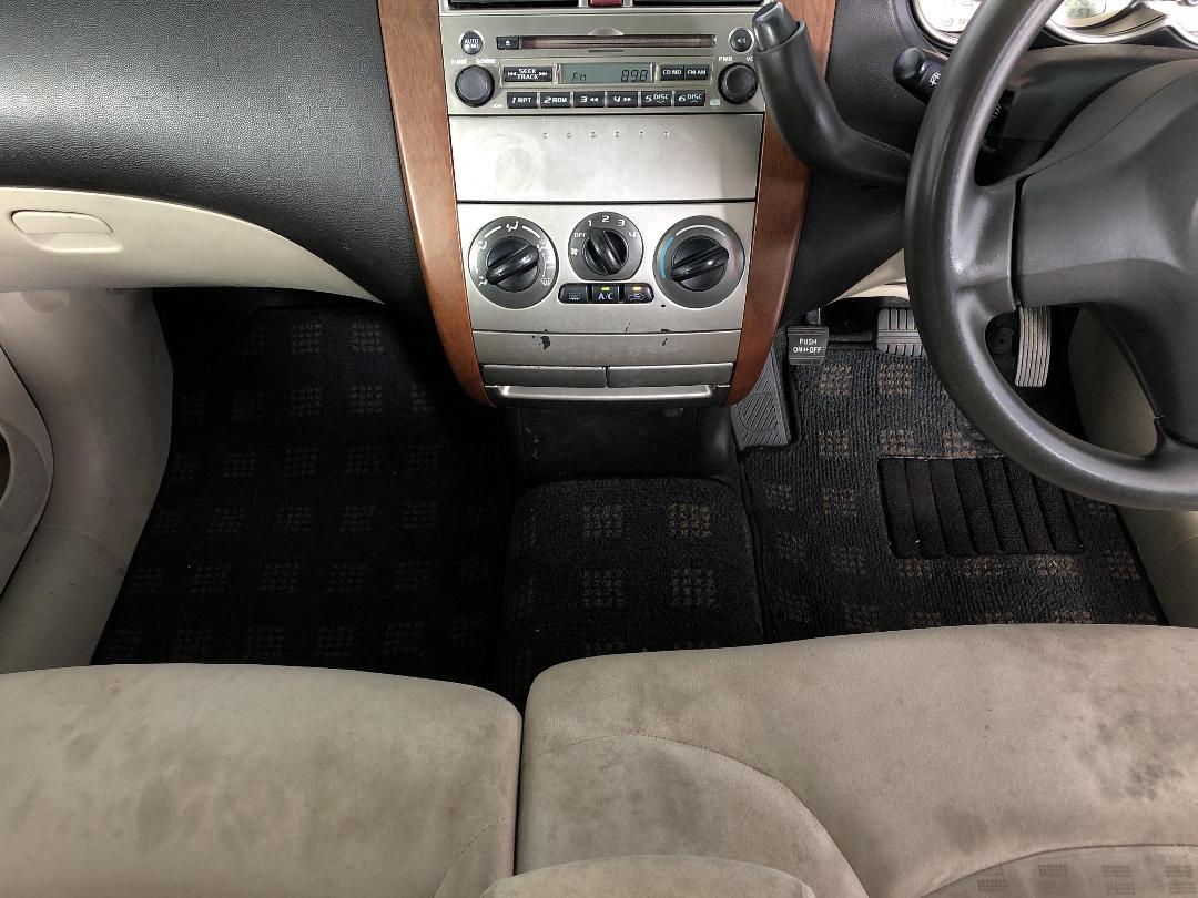 Photo '18' of Mitsubishi Colt Photo '18' of Mitsubishi Colt