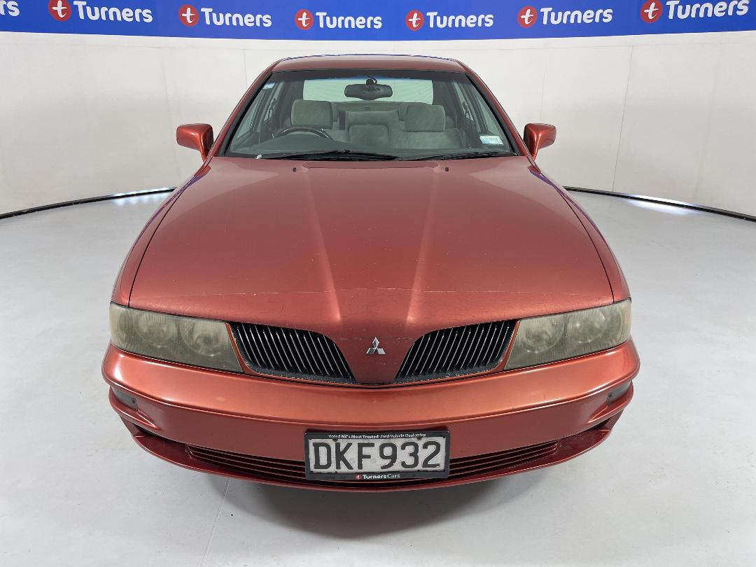 Photo '2' of Mitsubishi Diamante