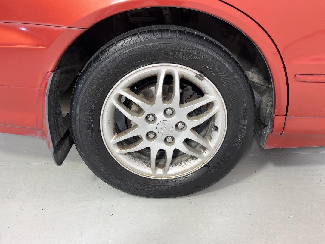 Photo '12' of Mitsubishi Diamante