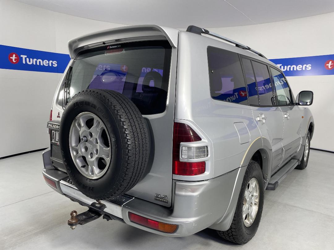 Photo '7' of Mitsubishi Pajero