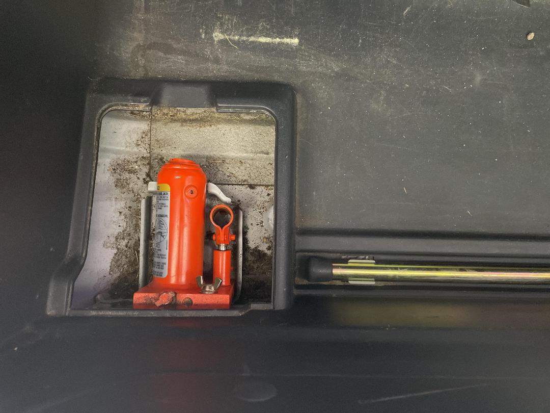 Photo '28' of Mitsubishi Pajero