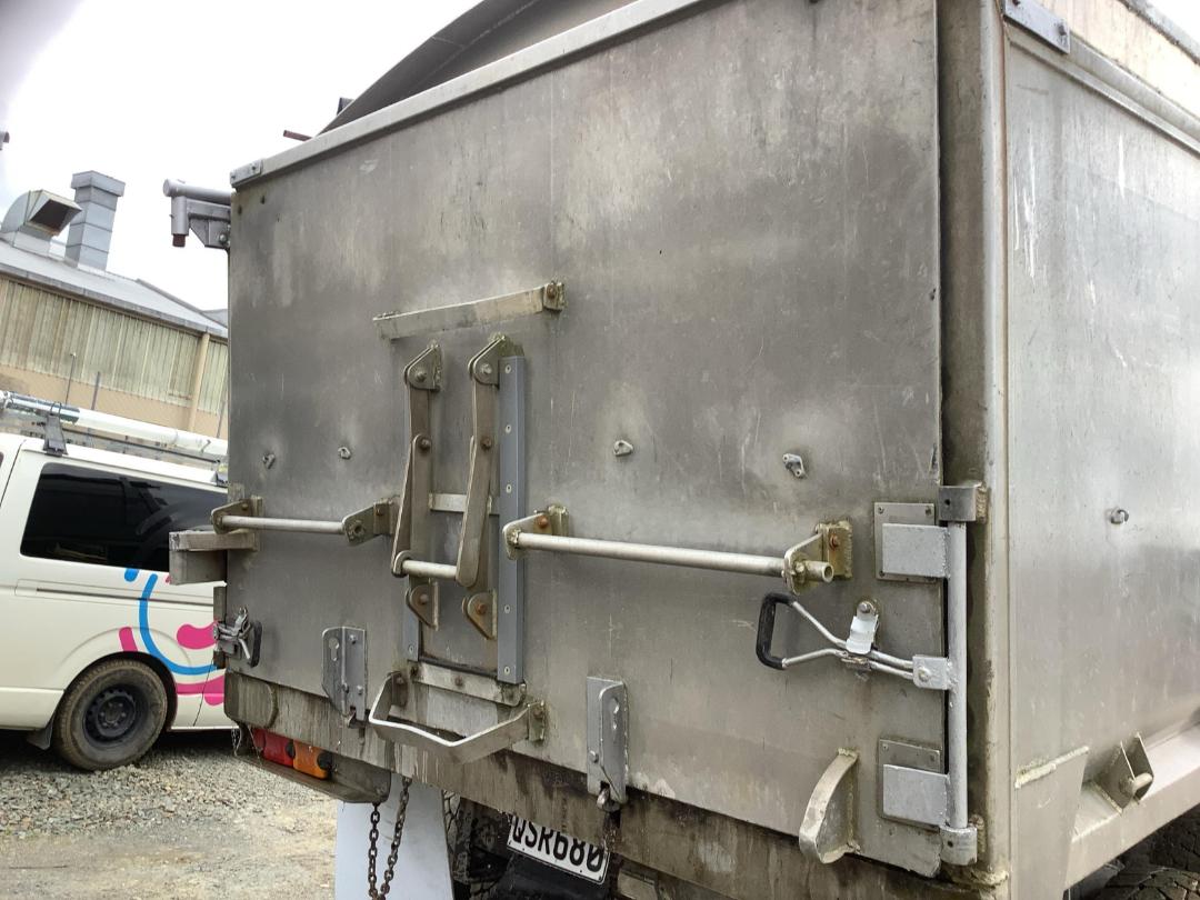 Photo '14' of Mitsubishi Shogun FV430K1 Tipper Photo '14' of Mitsubishi Shogun FV430K1 Tipper