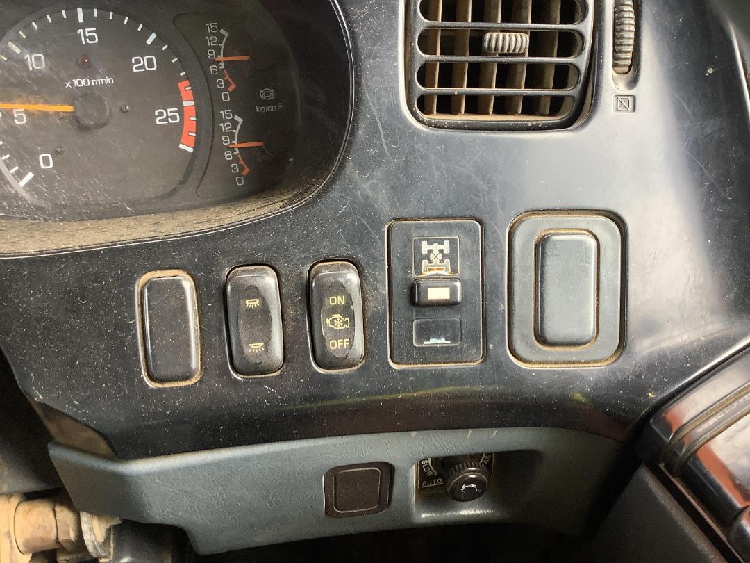 Photo '26' of Mitsubishi Shogun FV430K4 Tipper Photo '26' of Mitsubishi Shogun FV430K4 Tipper