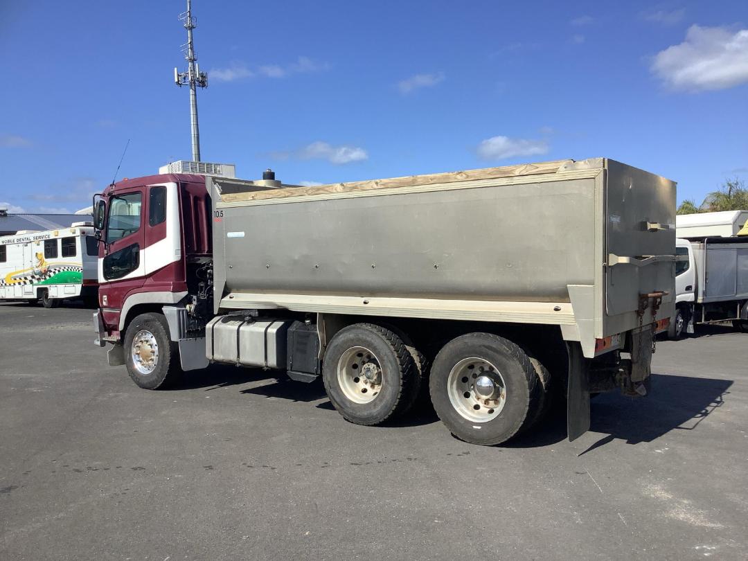 Photo '9' of Mitsubishi Shogun FV430K4 Tipper Photo '9' of Mitsubishi Shogun FV430K4 Tipper