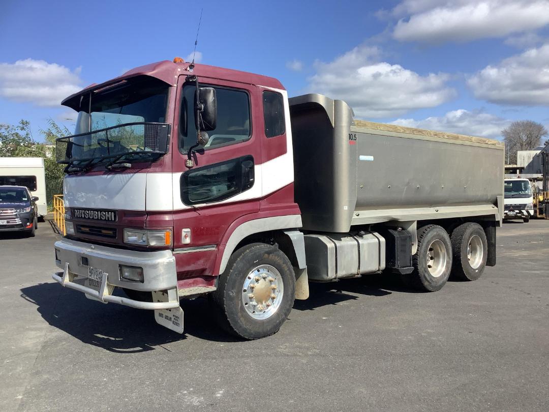 Photo '12' of Mitsubishi Shogun FV430K4 Tipper Photo '12' of Mitsubishi Shogun FV430K4 Tipper