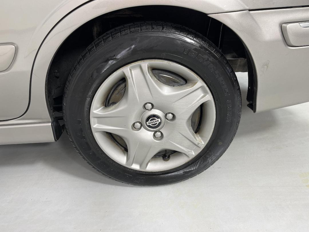 Photo '11' of Nissan Bluebird Photo '11' of Nissan Bluebird