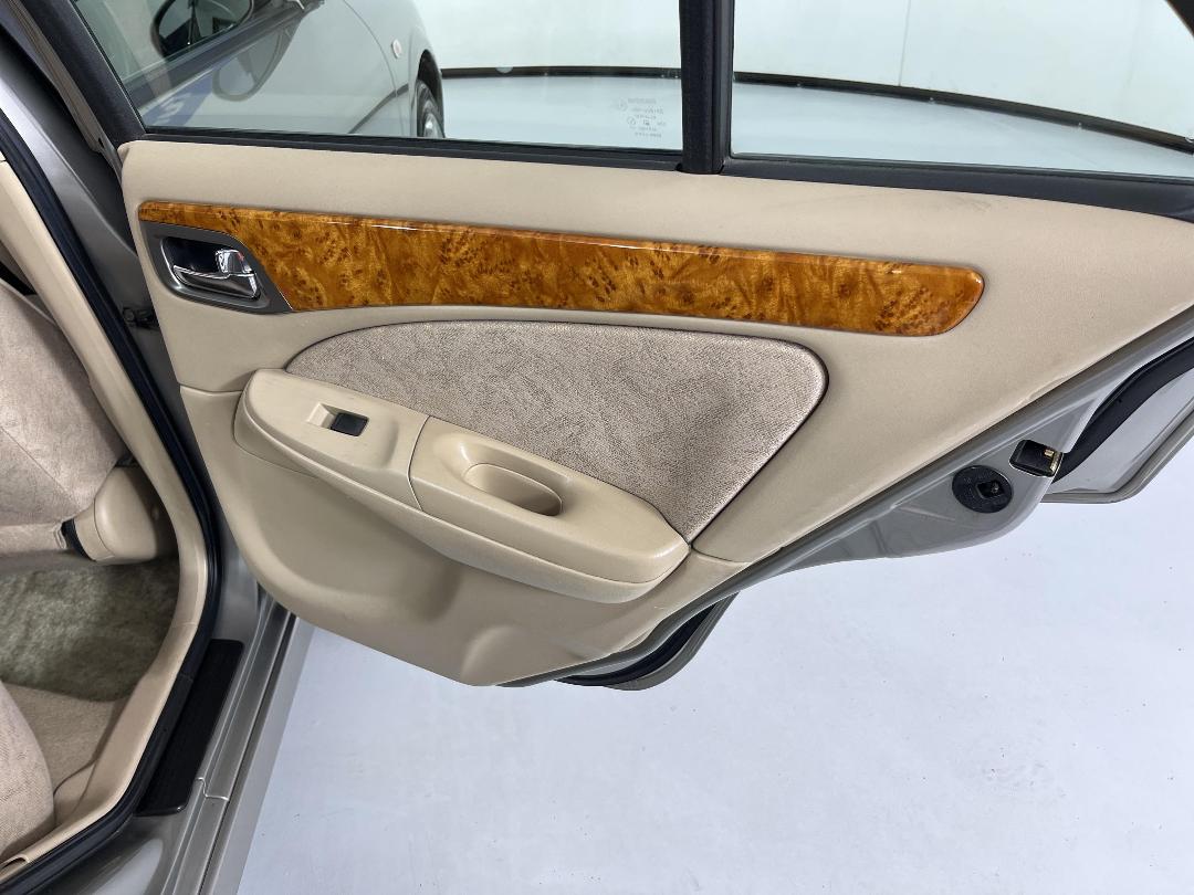 Photo '19' of Nissan Bluebird Photo '19' of Nissan Bluebird