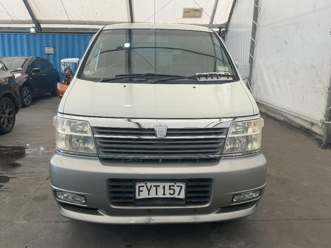 Photo '5' of Nissan Elgrand Photo '5' of Nissan Elgrand