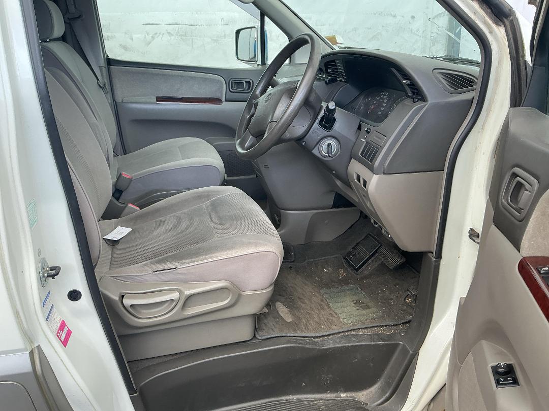 Photo '17' of Nissan Elgrand Photo '17' of Nissan Elgrand