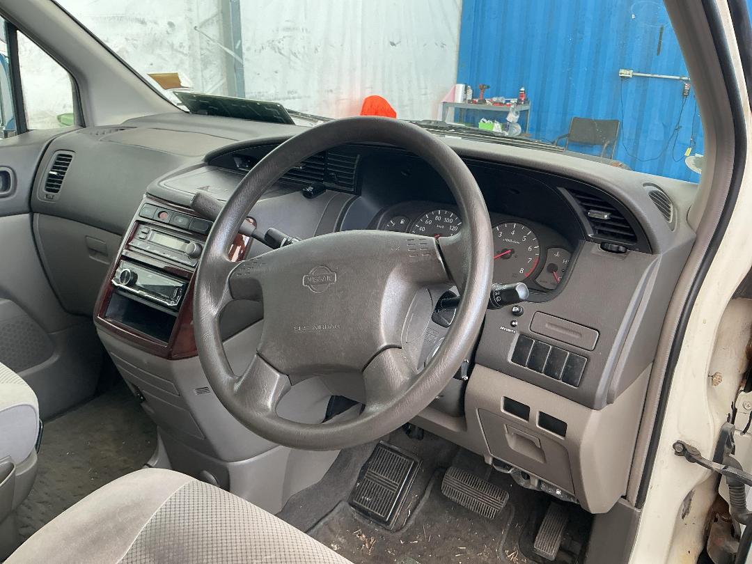 Photo '18' of Nissan Elgrand Photo '18' of Nissan Elgrand