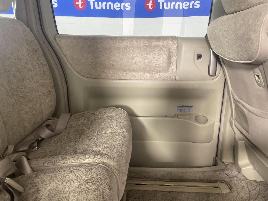 Photo '19' of Nissan Elgrand